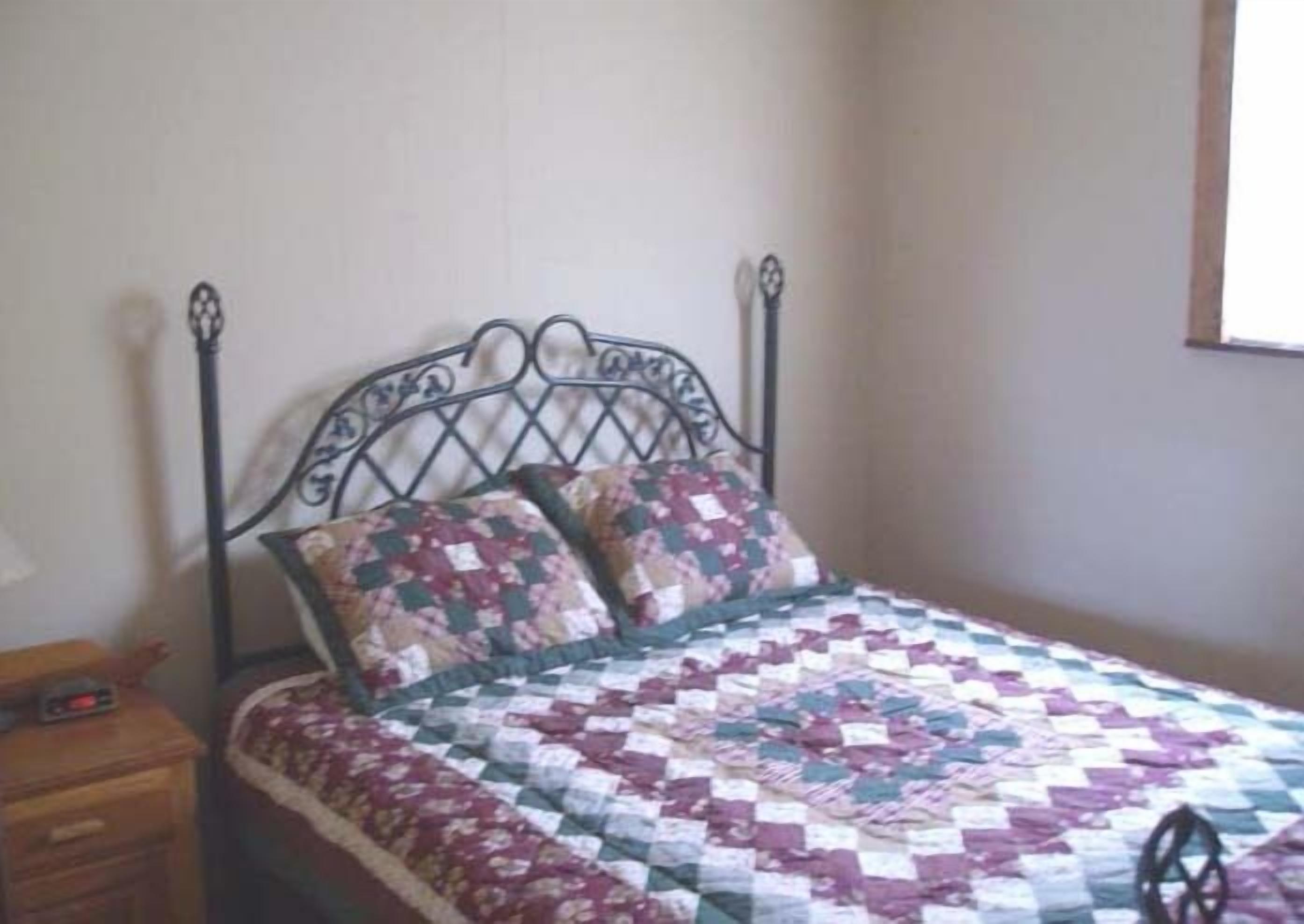 Sunset View Cabin Near Bryson City, Cherokee,  Fontana Lake & Nantahala River