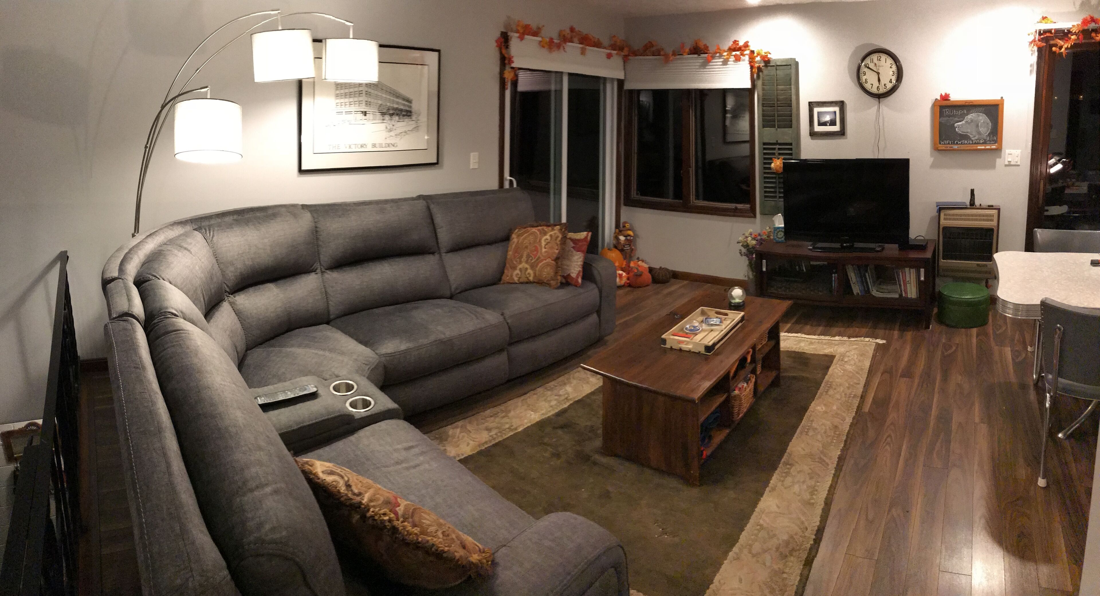 Quiet, Comfortable, Country House In Hinckley. 30 Minutes To Cleveland And Akron