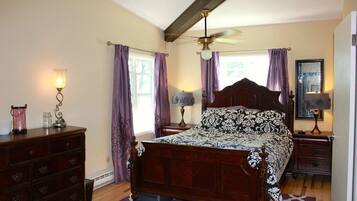 5 bedrooms, WiFi, bed sheets