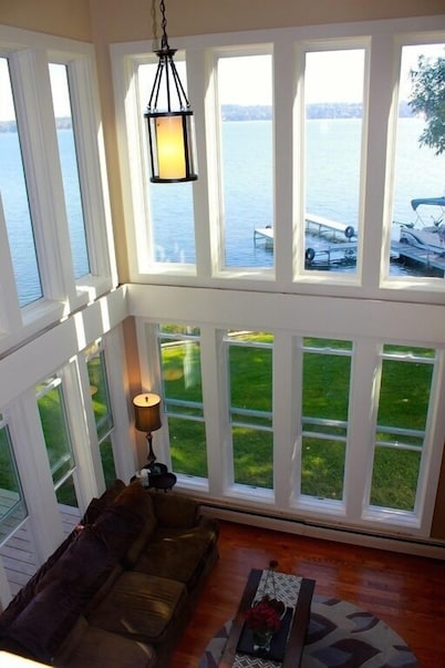 Fingerlakes Owasco Lake 4 Bedroom 125 feet of lake frontage