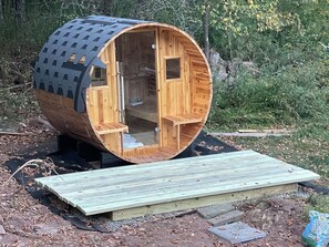 Property grounds - Experience The Catskill Getaway. Not your typical vacation rental (West Kill)
