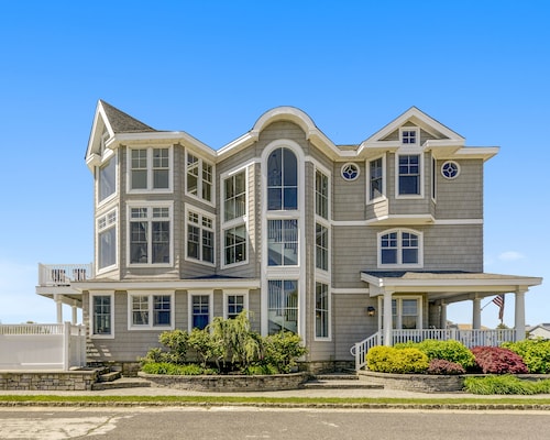 Luxury Ocean Front Mansion with Heated Pool, Elevator, Grill and Suites Galore
