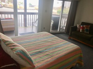 4 bedrooms, iron/ironing board, travel cot, free WiFi