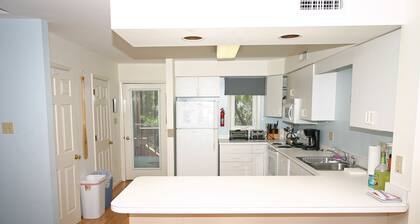 Three Level Townhouse with Beautiful Ocean Views