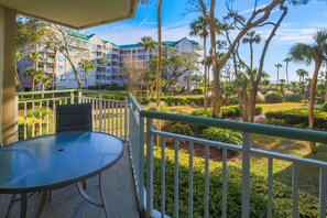 Outdoor dining - Ocean Views; Community Pool, Hot Tub, Grilling Area & Boardwalk to Beach; All Rooms on One Level. (Hilton Head Island)