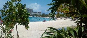 Beautiful Beachfront1 Bedroom Condo D18, Ocho Rios, Jamaica             