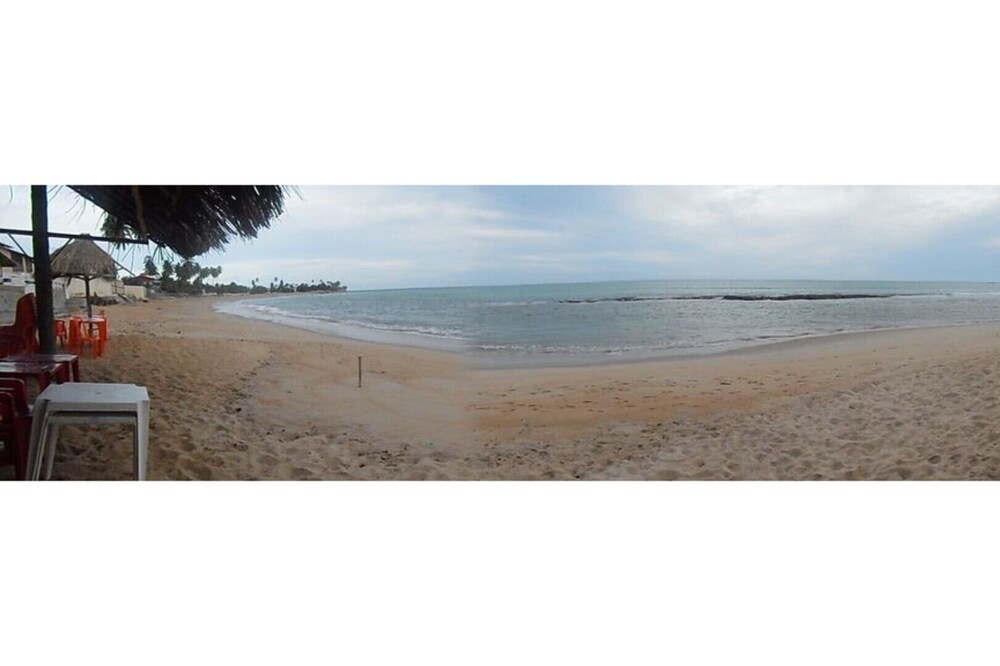 6 - Condominium located 200m on one of the most beautiful beaches of the north coast