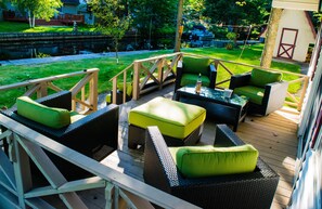 Terrace/patio - Hideaway Chalet-Cozy, Comfortable, and Quite!  On Canal with Large Outdoor space (Cadillac)