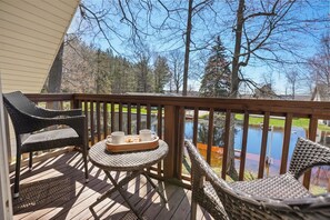 Property grounds - Hideaway Chalet-Cozy, Comfortable, and Quite!  On Canal with Large Outdoor space (Cadillac)
