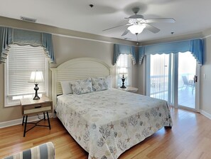3 bedrooms, iron/ironing board, WiFi, bed sheets - Wraparound Balcony w/ Fantastic Views + Large & Spacious (Tybee Island)