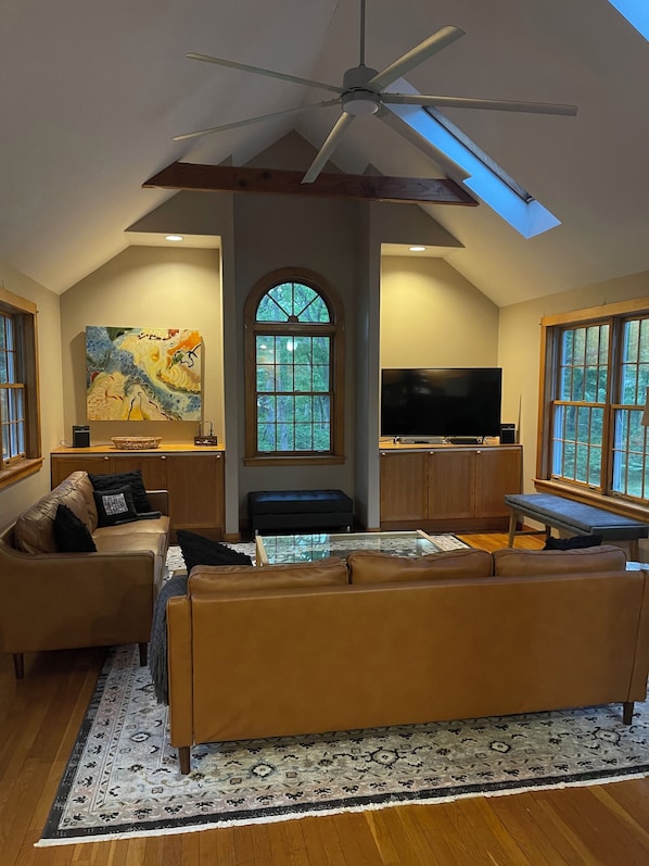 Smart TV, impianto stereo, stampante