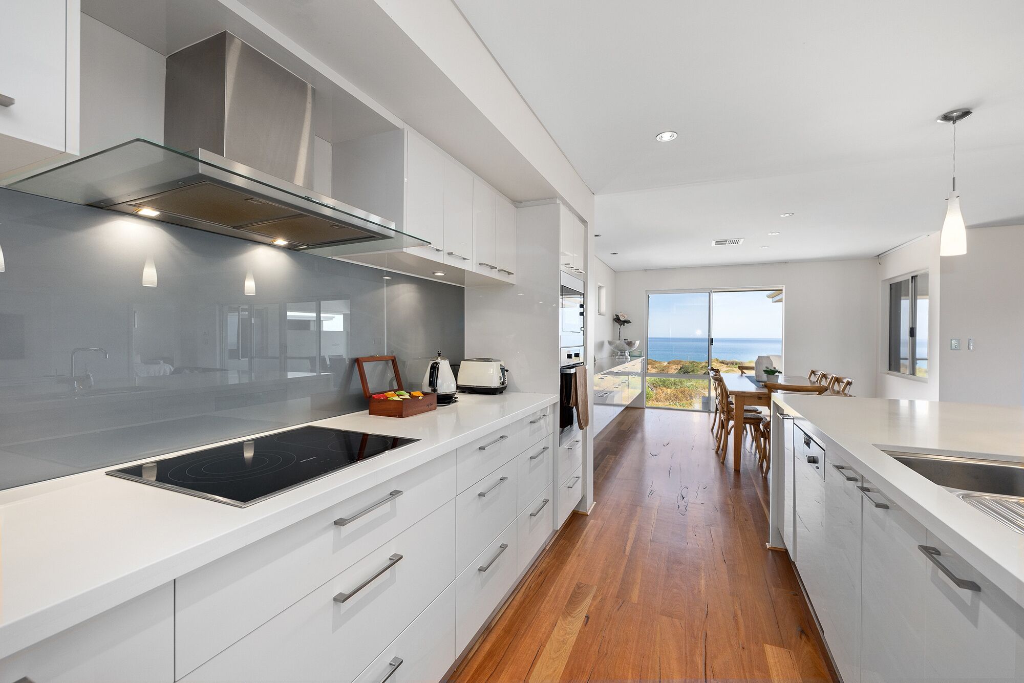 Sanctuary by the Sea - Beachfront Property — image 14