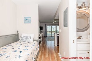 1 bedroom, iron/ironing board, free WiFi
