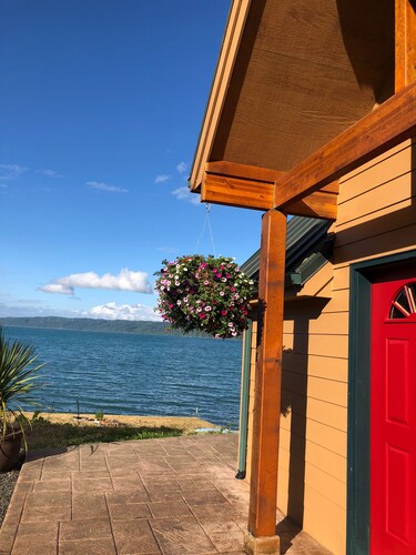 Hood Canal Waterfront Home - unglaubliche Aussicht, Wildtiere, Austern, Kajaks!