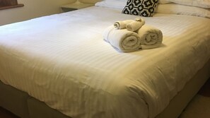 3 bedrooms, iron/ironing board, travel crib, free WiFi