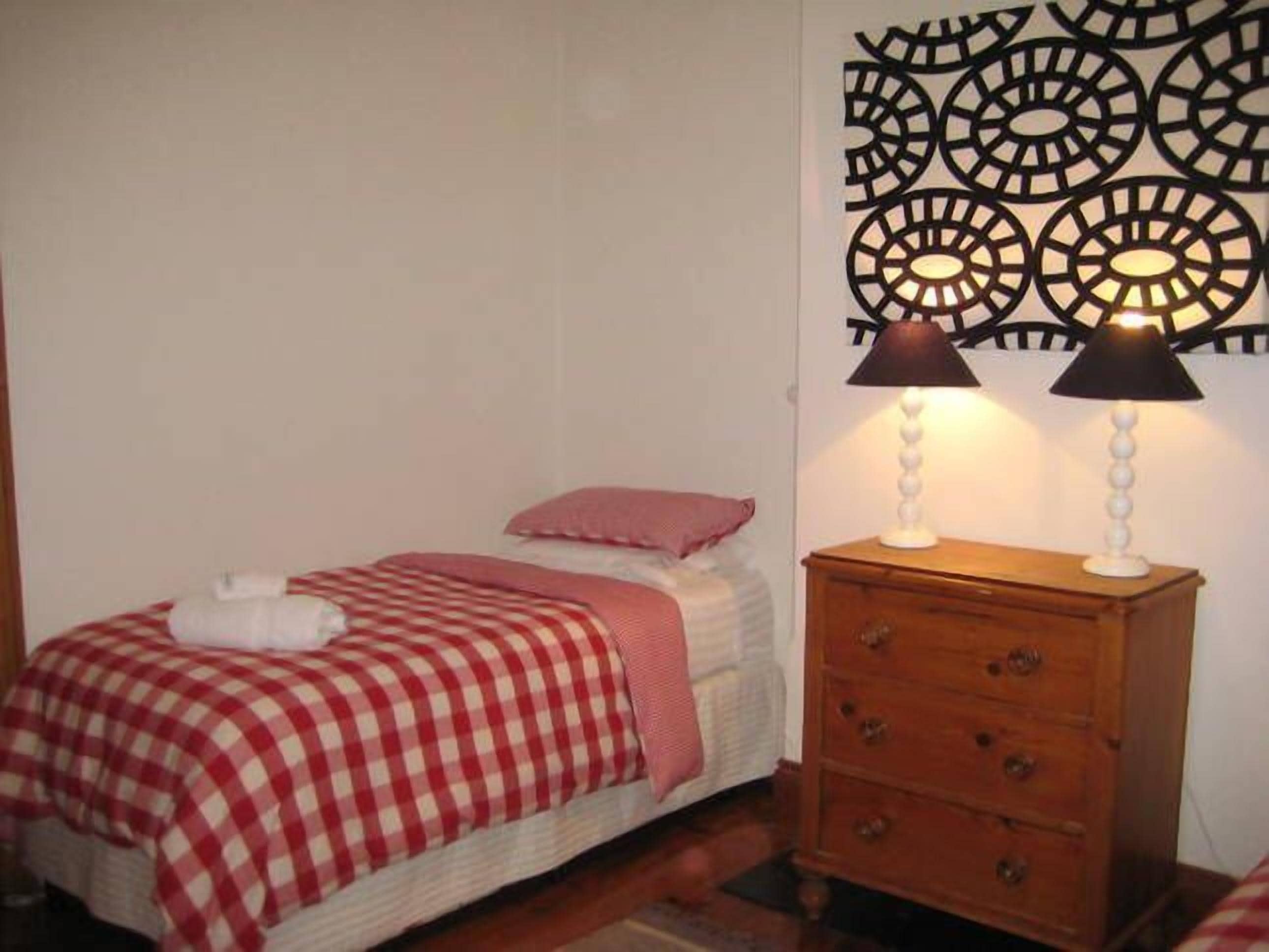 Maylands Cottage-Charming Bluestone House — image 10