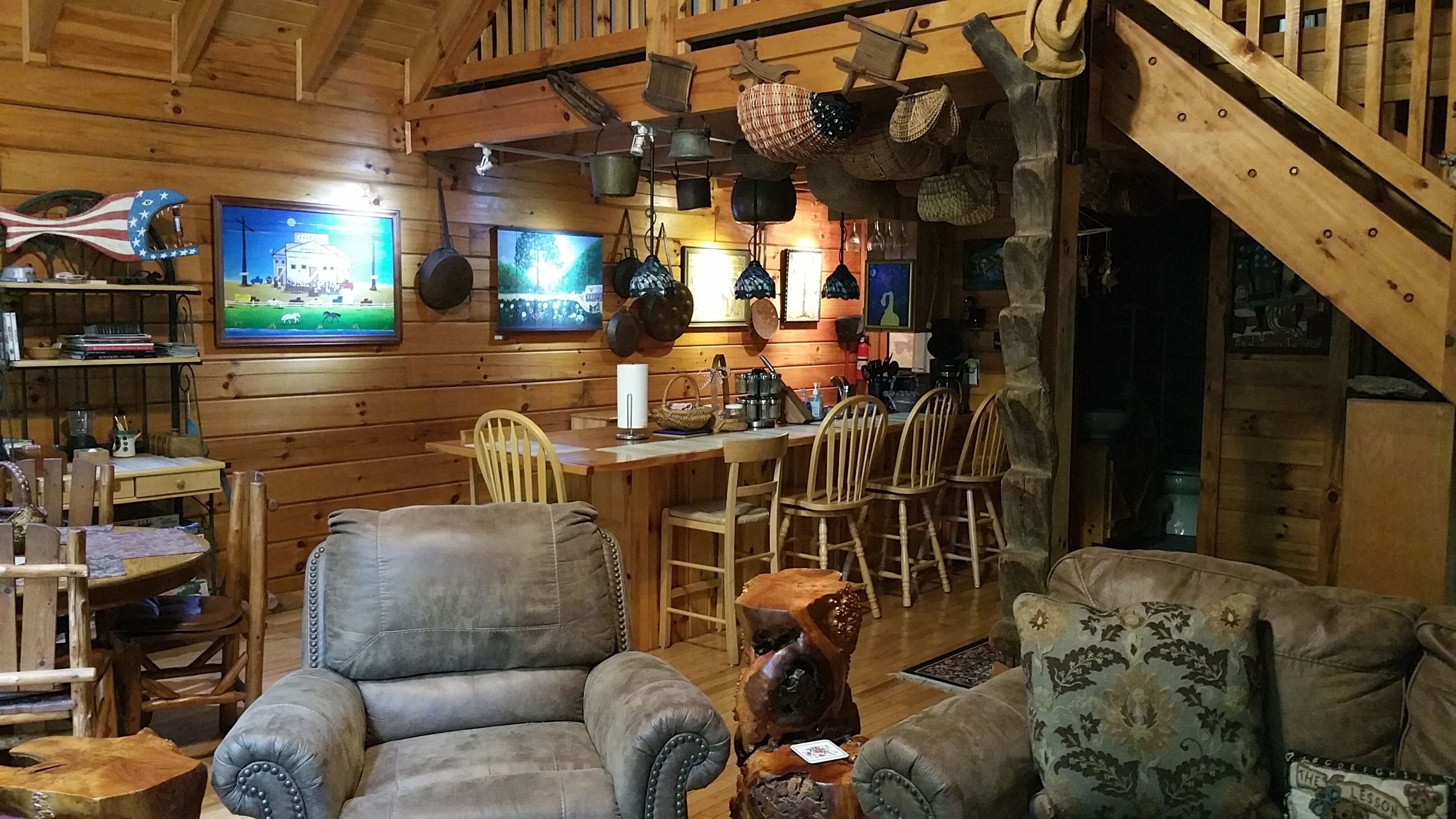 BIG ROCK LOG CABIN , Beside Natural Bridge/Red River Gorge
