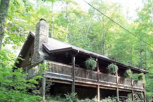 Big Rock Log Cabin