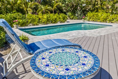 Historic 1911 Cottage with Pool, 2 Blocks from Orange Sunsets on Beach  and Town