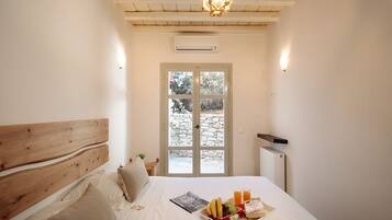 5 makuuhuonetta, tallelokero huoneessa, silitysrauta/-lauta, Wi-Fi