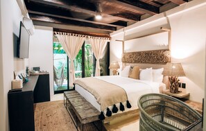 Garden Suite w/private bathtub