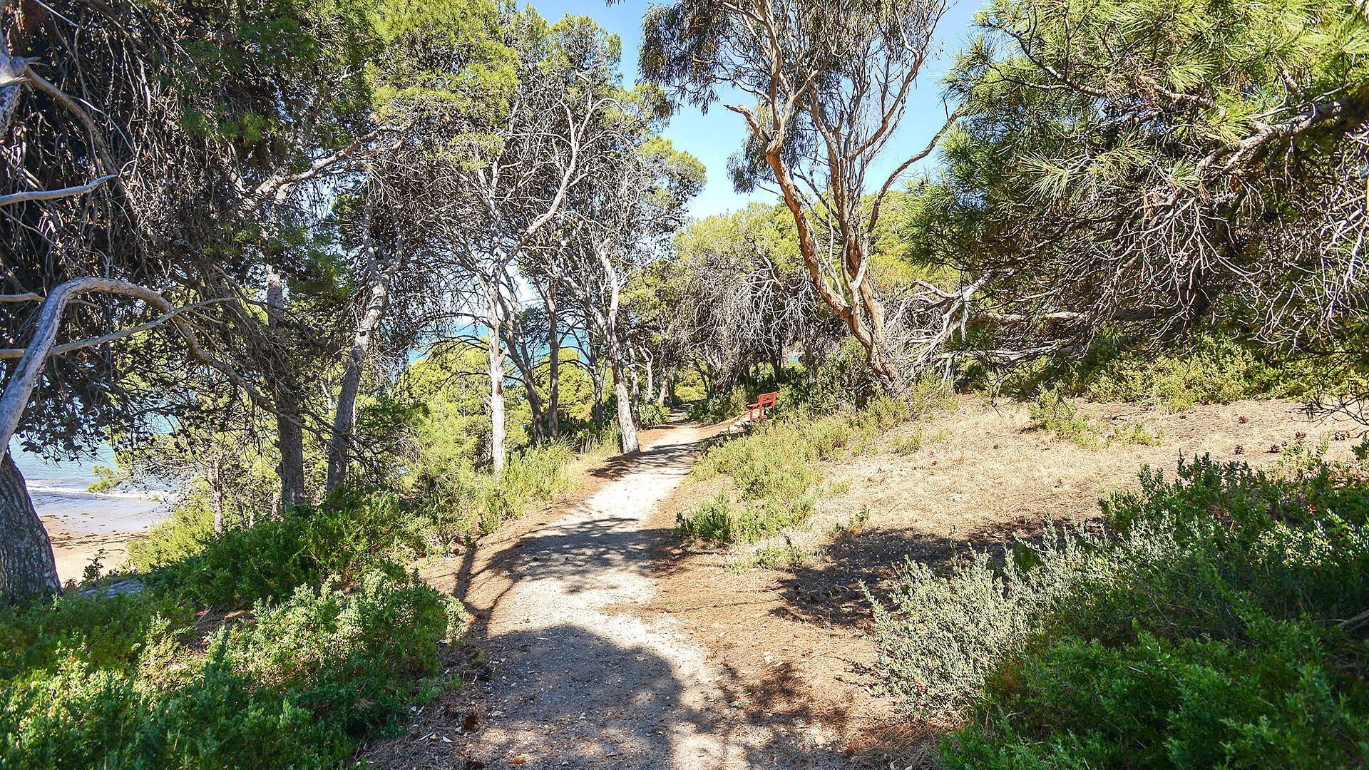 All Seasons escape Port Elliot — image 19