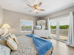 4 Schlafzimmer, Pillowtop-Betten, Schreibtisch, Bügeleisen/Bügelbrett