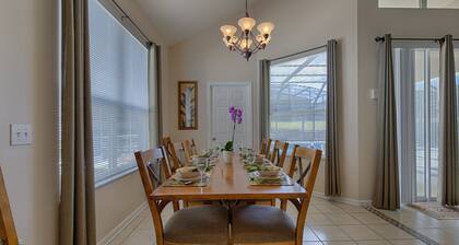 Fabulous Vacation Villa with Pool and Spa, minutes from Disney World!!!