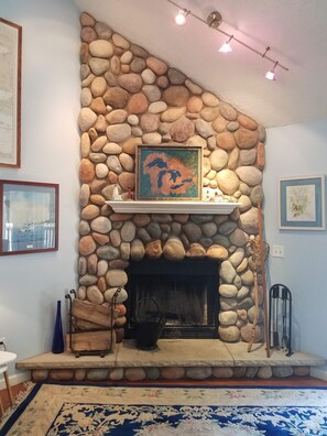 Interior - Cedar Point Cottage- Perfect Lake Michigan Retreat (Mears)