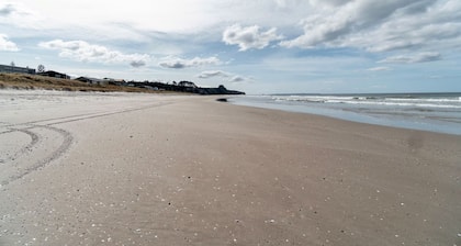 ZUBRINGEN OVER 2O - ABSOLUTE OCEAN FRONT.