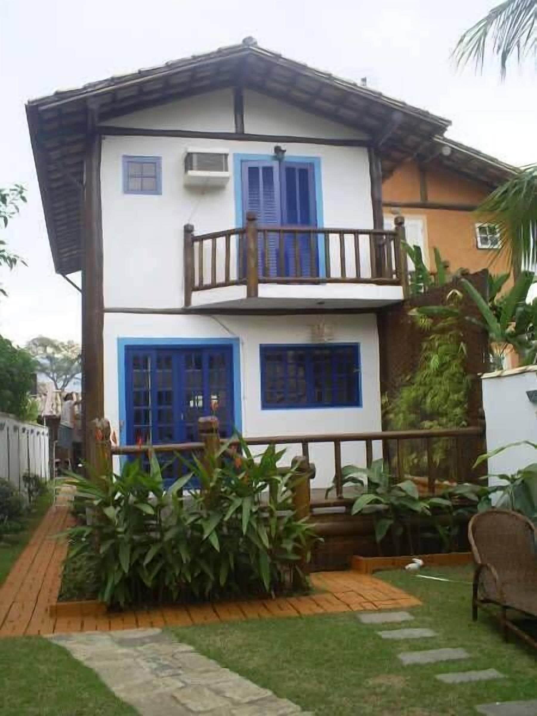 BEAUTIFUL HOUSE WITH AIR CONDITIONING, POOL AND BARBECUE IN PEREQUE - ILHABELA