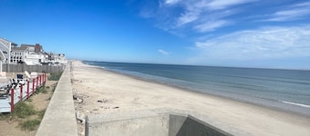 Shoreline Serenity: Your Coastal Escape 