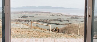 One Tree Hill Lockie's Lookout - Wilson's Prom / Sea Views