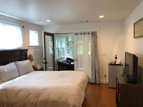 1 habitación, escritorio, tabla de planchar con plancha y wifi gratis 