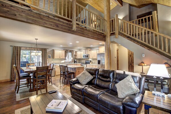 Téléviseur, foyer, lecteur de DVD