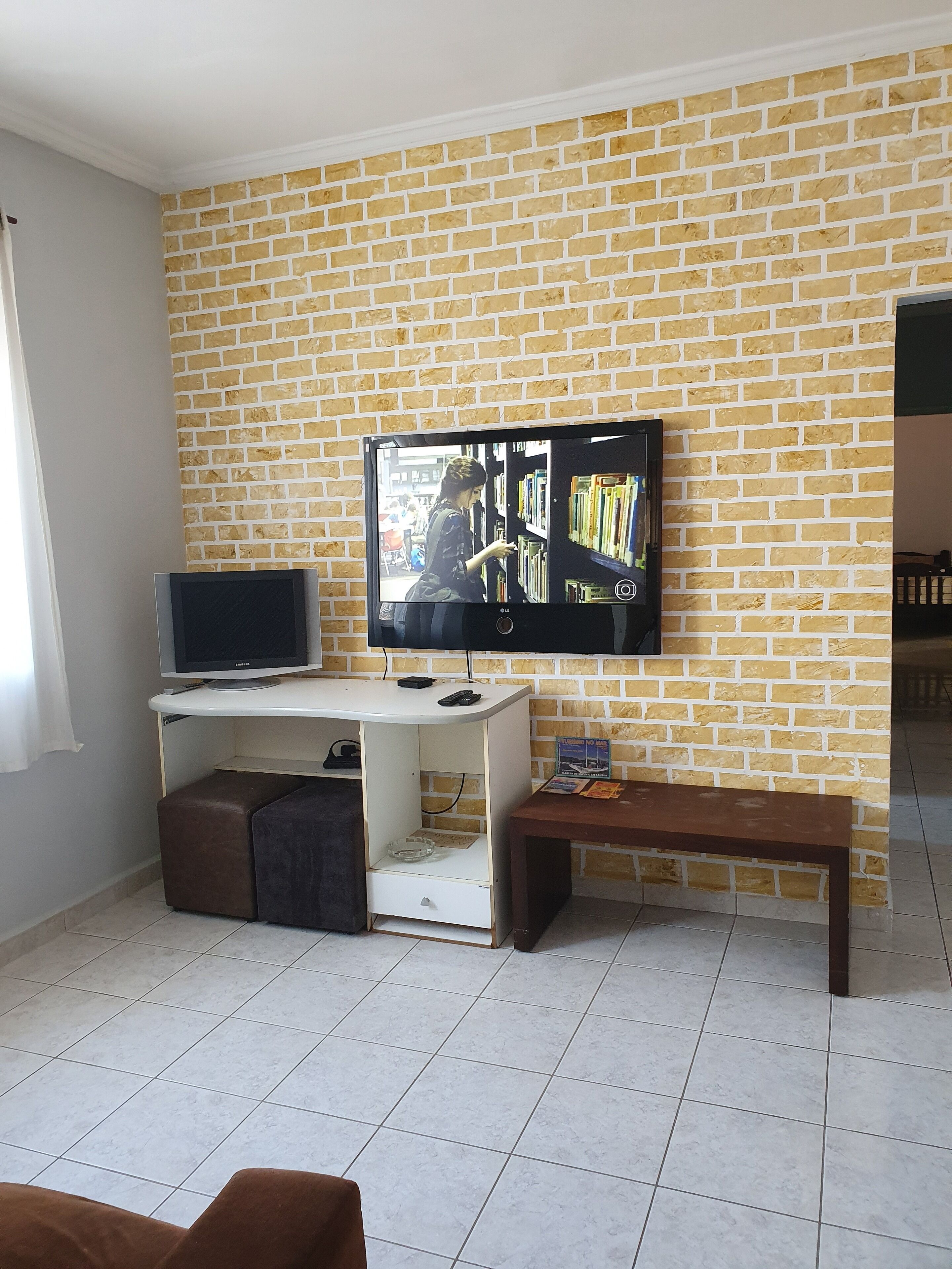 Apartment 2 blocks from the Santos Beach