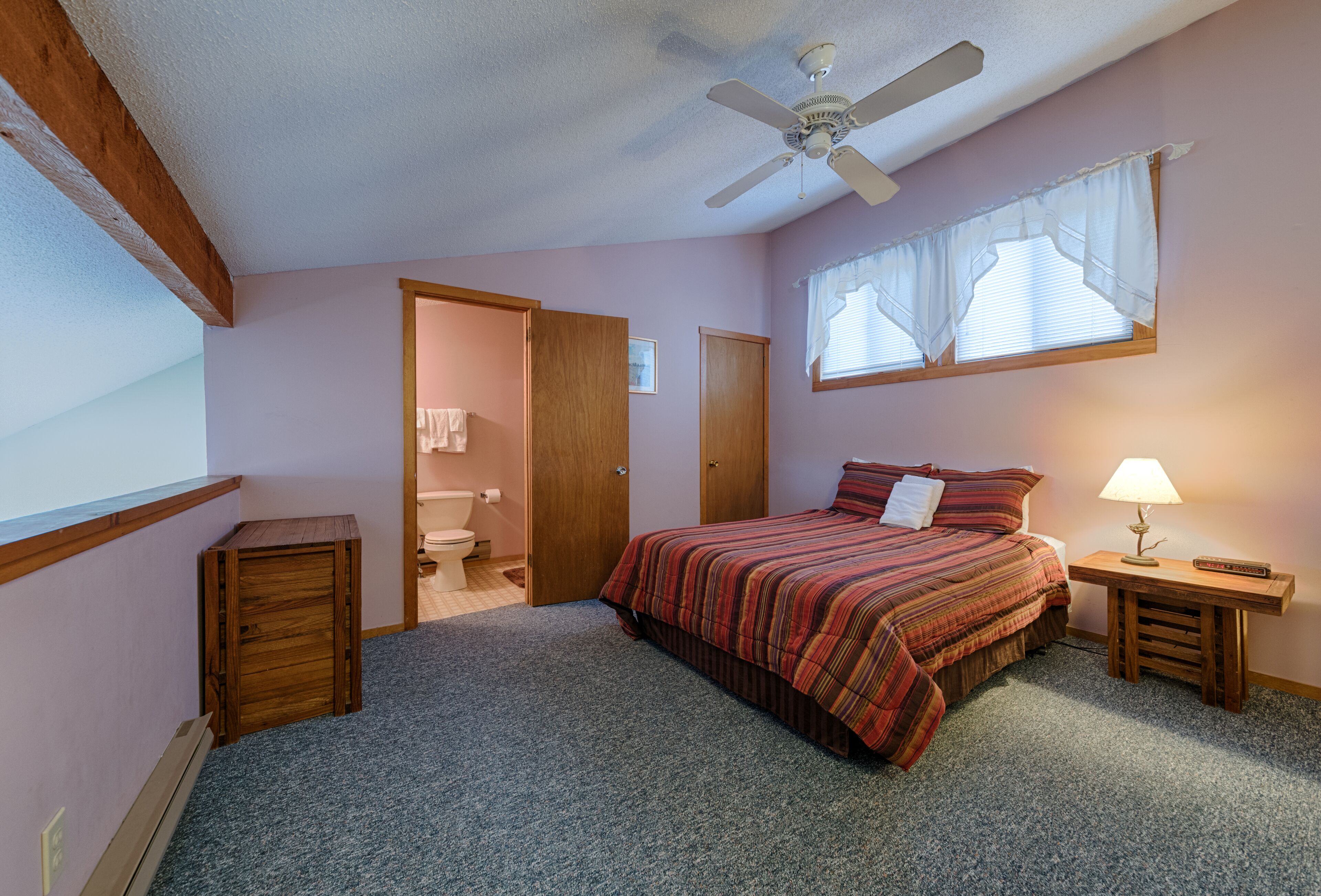 4 chambres, bureau, fer et planche à repasser, Wi-Fi gratuit