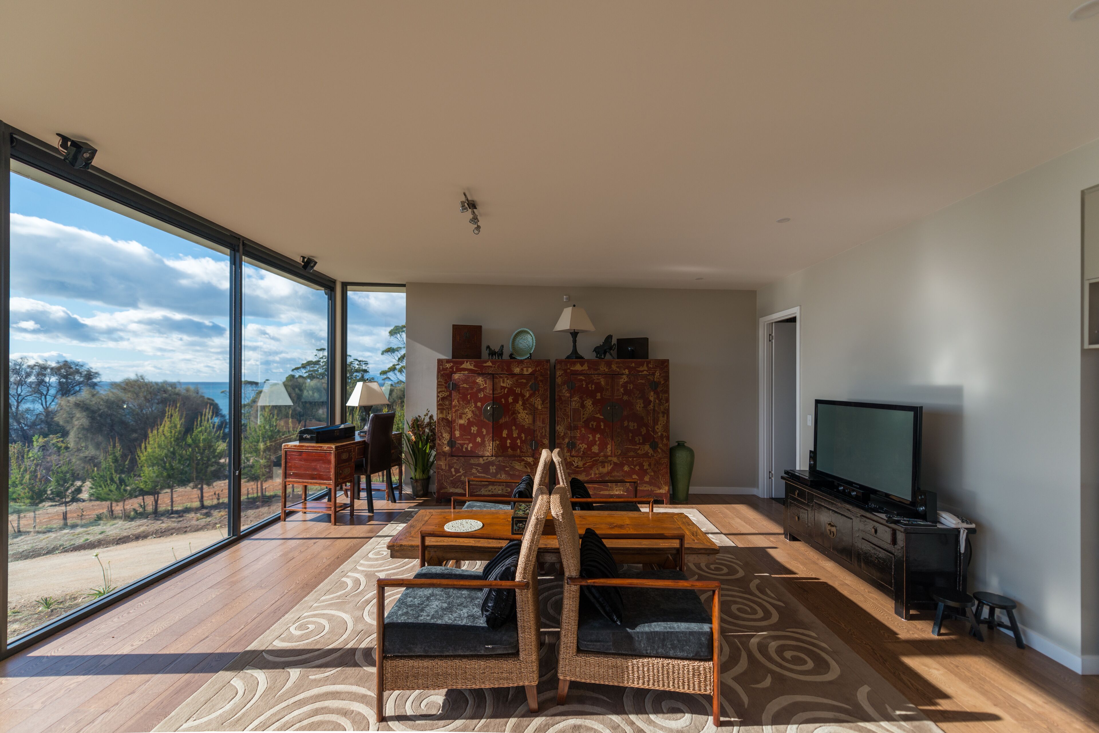 Dragonfly Lodge Luxury House