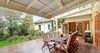 Woodford of Leura Family home
