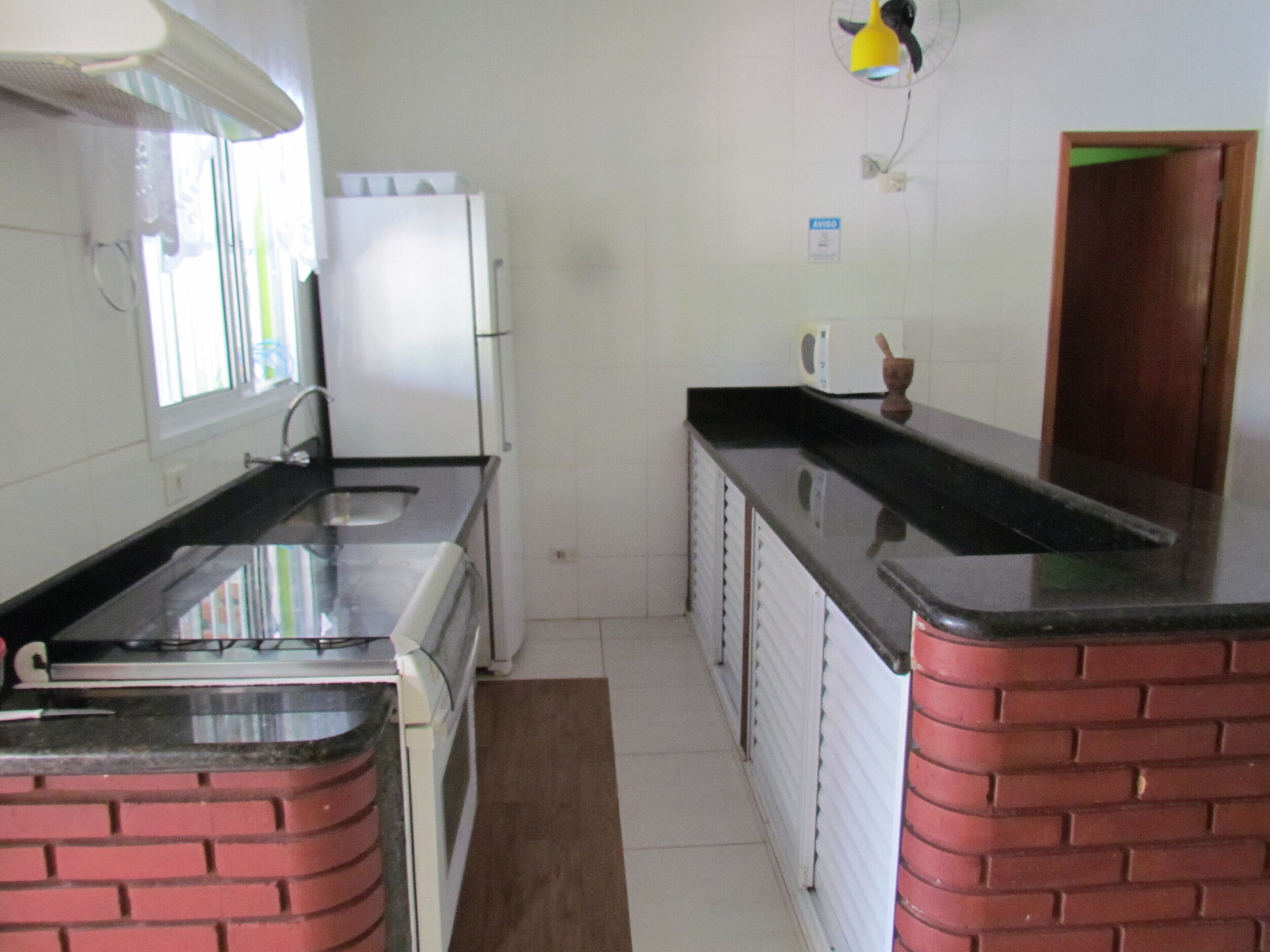 Private swimming pool condominium wi-fi 250 MB.