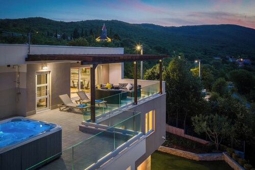 Villa Seven Lakes - beheizter Pool, Kino, Tennis, Whirlpool,