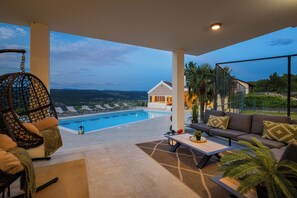 Outdoor pool, a heated pool