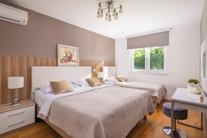 6 bedrooms, in-room safe, desk, iron/ironing board