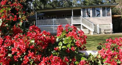 Kenilworth River Oaks on Mary River - Pets Allowed