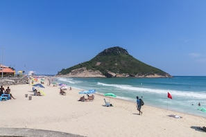 On the beach - Pontal Beach Ocean View (Rio de Janeiro)
