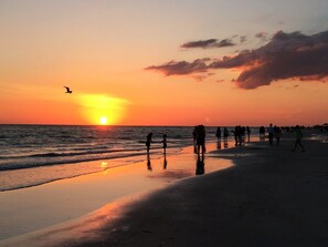 مناشف للشاطئ