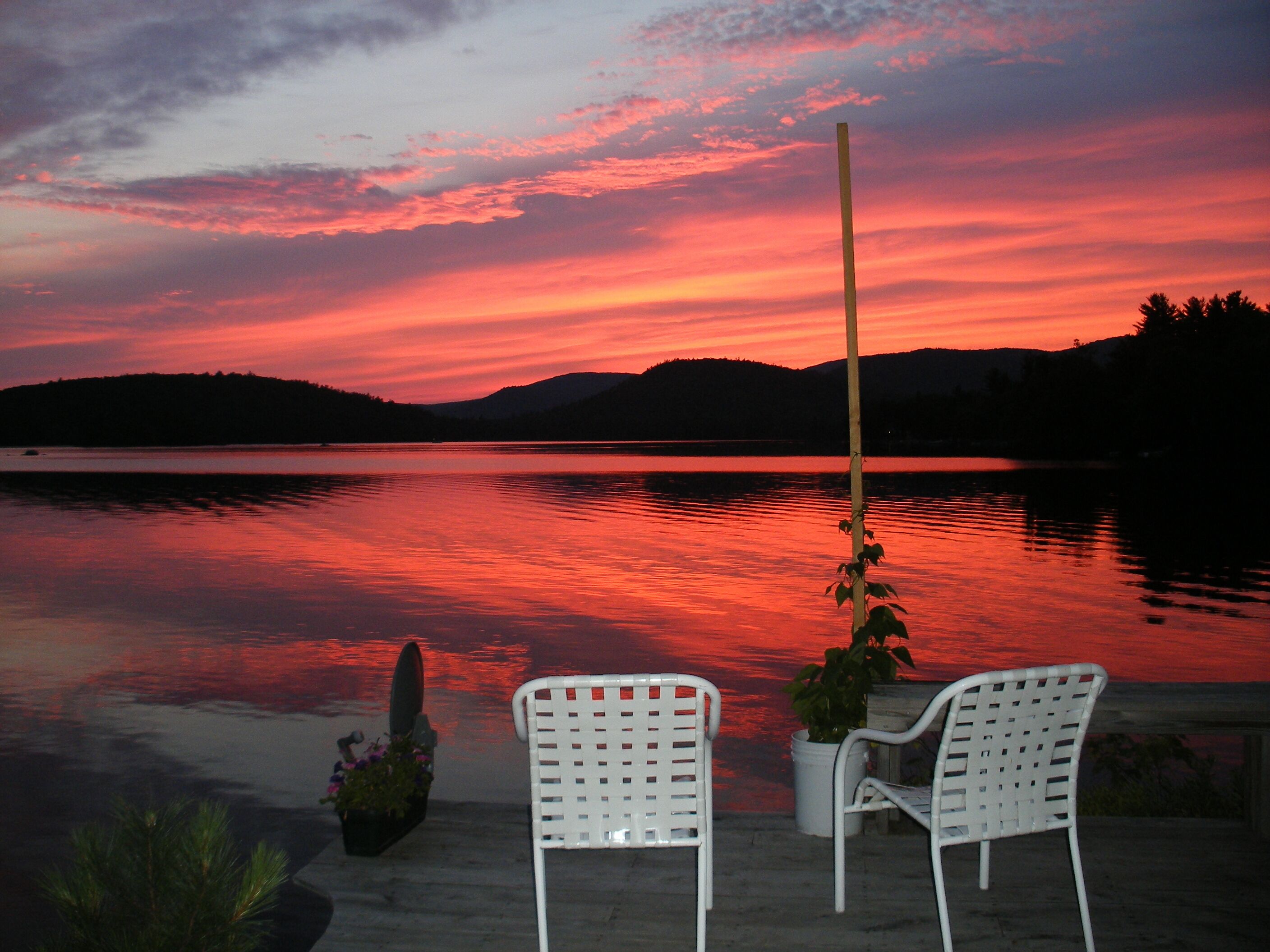 Unique, Charming Guesthouse cottage at Sunset Lake