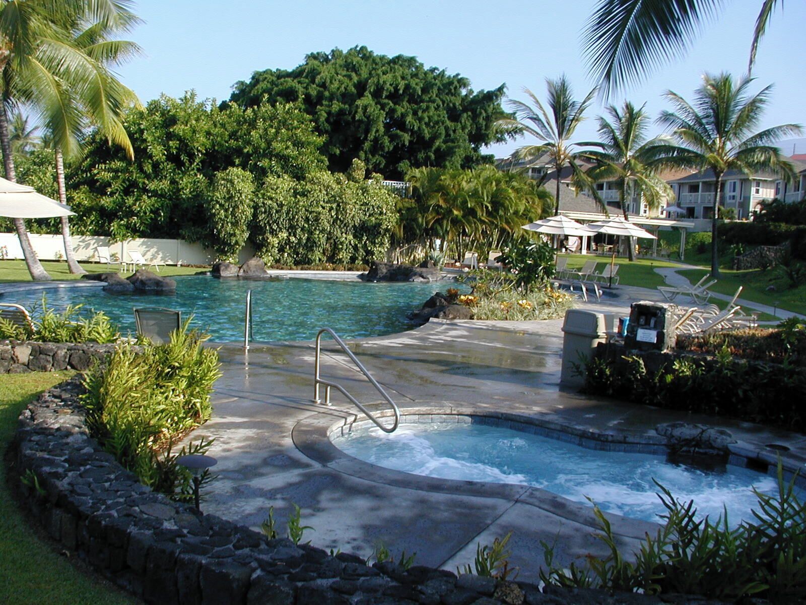 屋外プール、温水プール