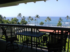 Property grounds - Luxury Alii Cove Ocean View Townhome In Kailua Kona (Kailua Kona)