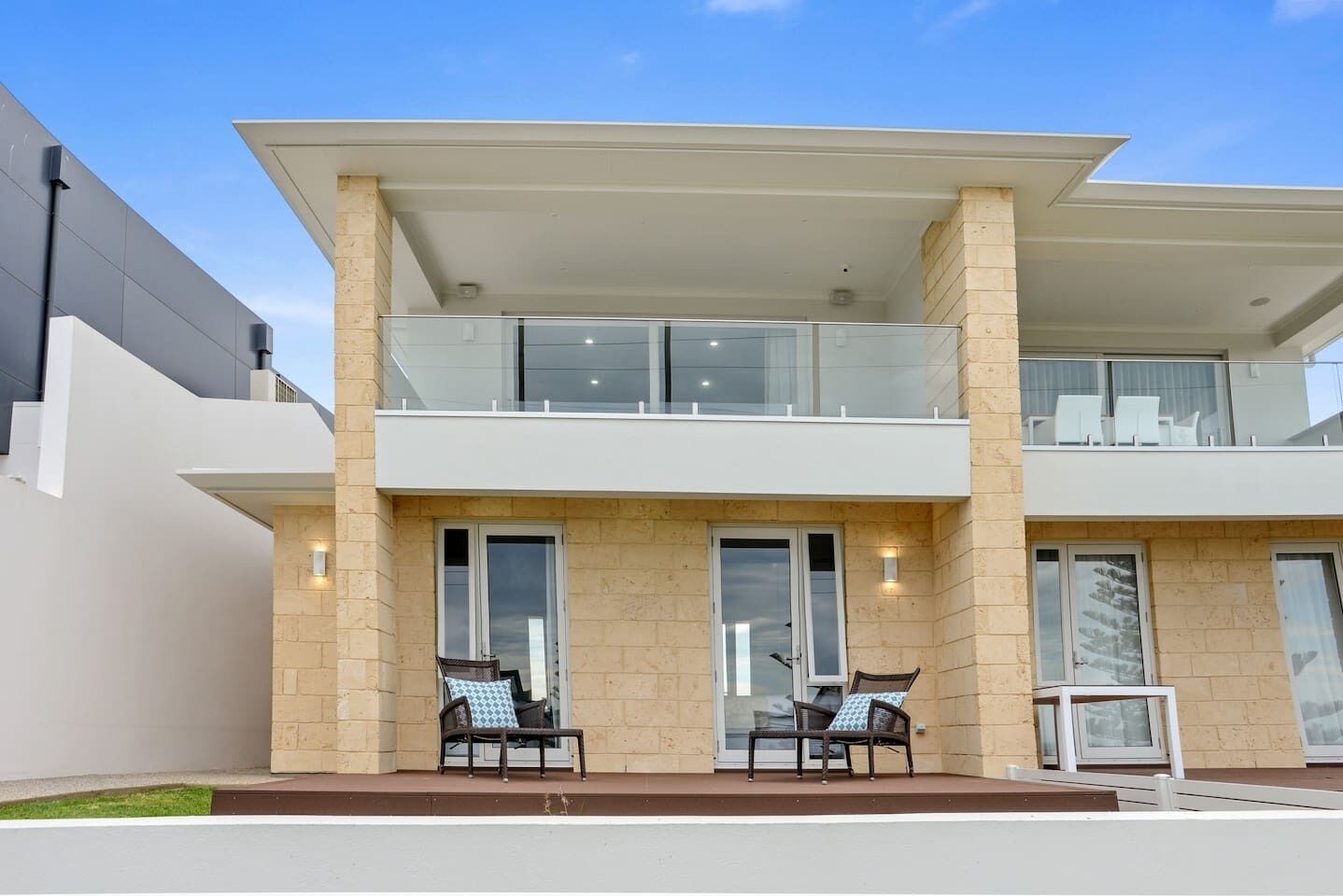 Basham Parade -28A Basham Pde-Wi-Fi-Linen Supplied — image 25